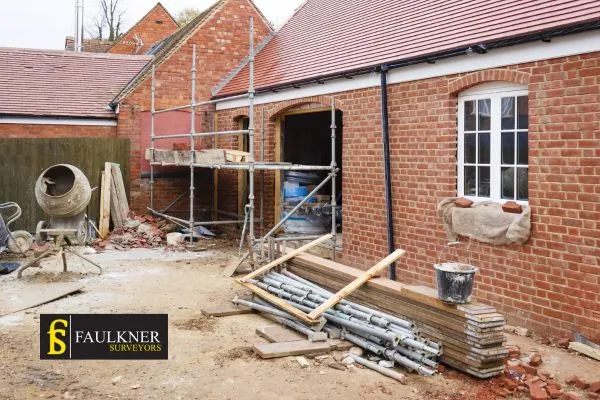 What is the minimum distance between 2 houses? 2 Distance Between Two Houses : Party Wall Surveyors Eastbourne